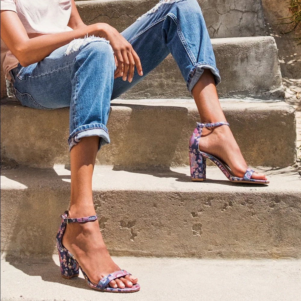 Jessica Simpson floral pattern sandals NWOT